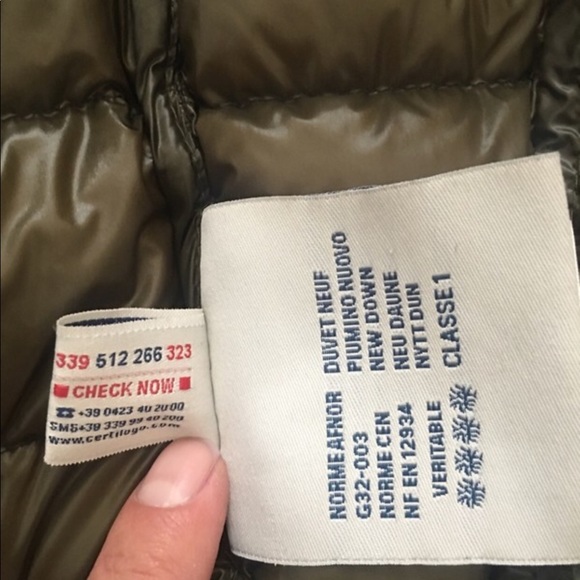 Moncler vest - Picture 5 of 5